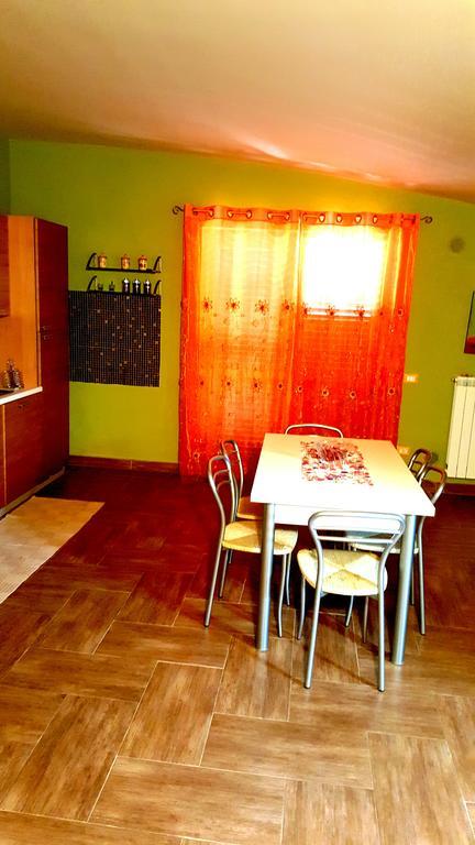 Appartamento Marinella Пицо Екстериор снимка